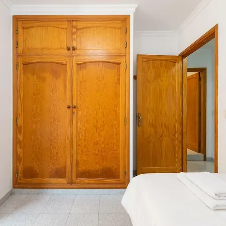 Next To The 5 Beds - Wifi By Canariasgetaway Дом отдыха